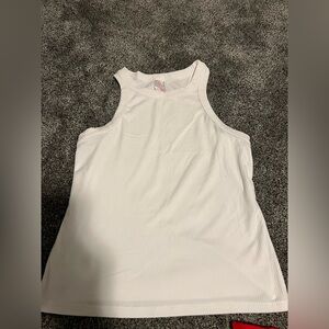 White medium tank